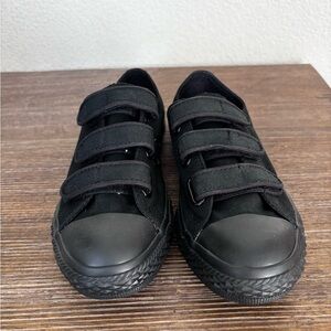 Converse Chuck Taylor with straps in kids size 1